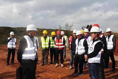 麒麟?yún)^(qū)考察團(tuán)到富源縣調(diào)研風(fēng)電項目建設(shè)情況