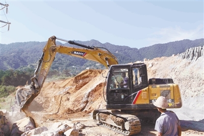 龍巖經(jīng)濟(jì)技術(shù)開發(fā)區(qū)環(huán)海環(huán)保二期工程加速推進(jìn)，新型采暖及制冷技術(shù)開發(fā)成亮點